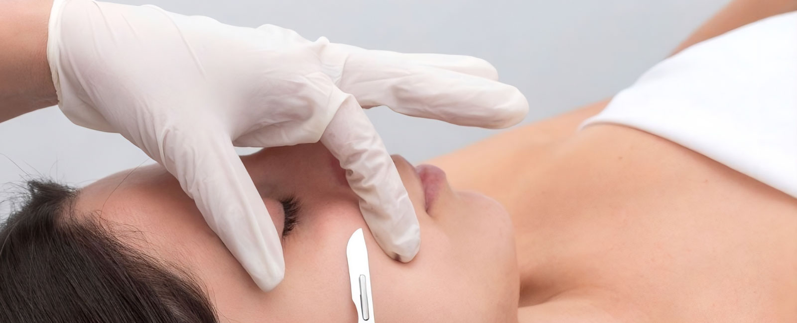 Dermaplaning